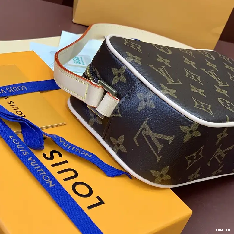 Fashionrep Bags LV 2406YA0174 0528